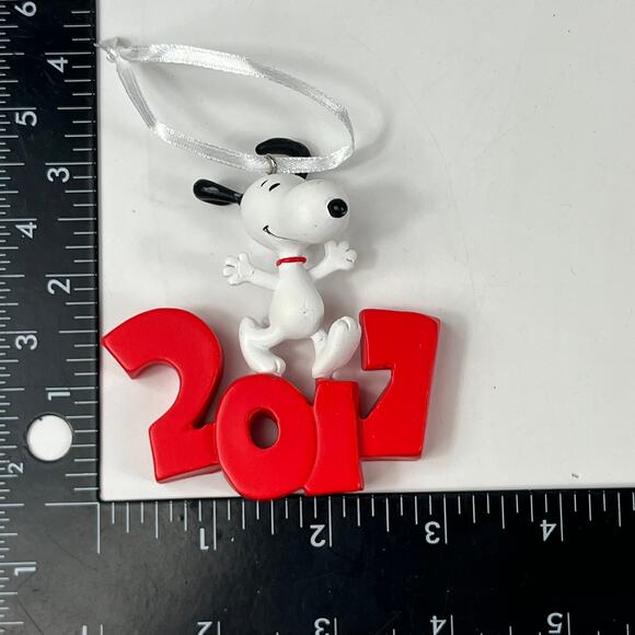 Peanuts Snoopy 2017 Christmas Ornament Red Date White Dog Holiday Decor 3" - Picture 4 of 5